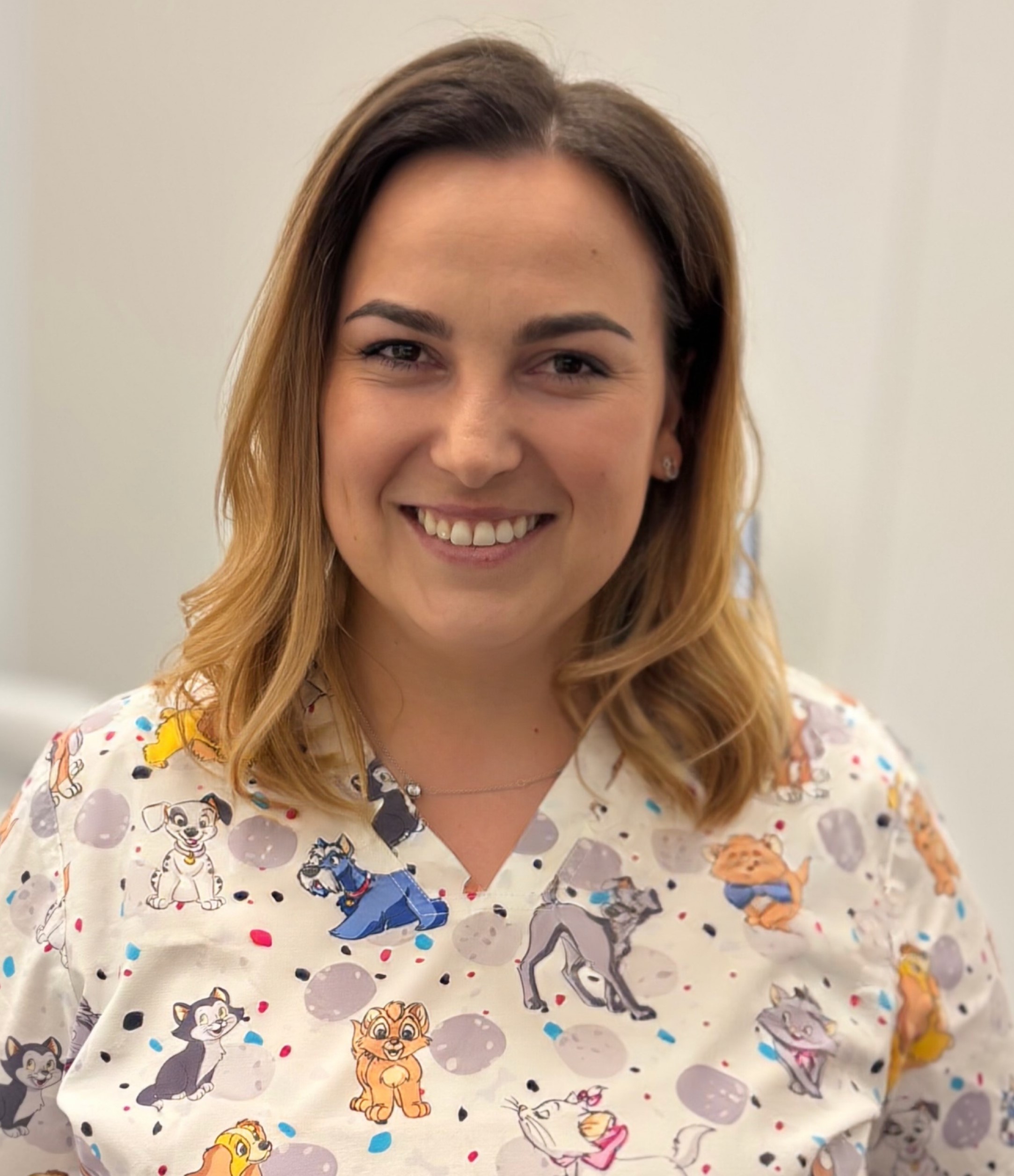 Dr. Szilvia Péter, orthodontic dentist, Medicodent Dental Clinic Sződliget